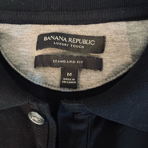 Banana Republic 2 Button Shirt - Picture 3 of 3